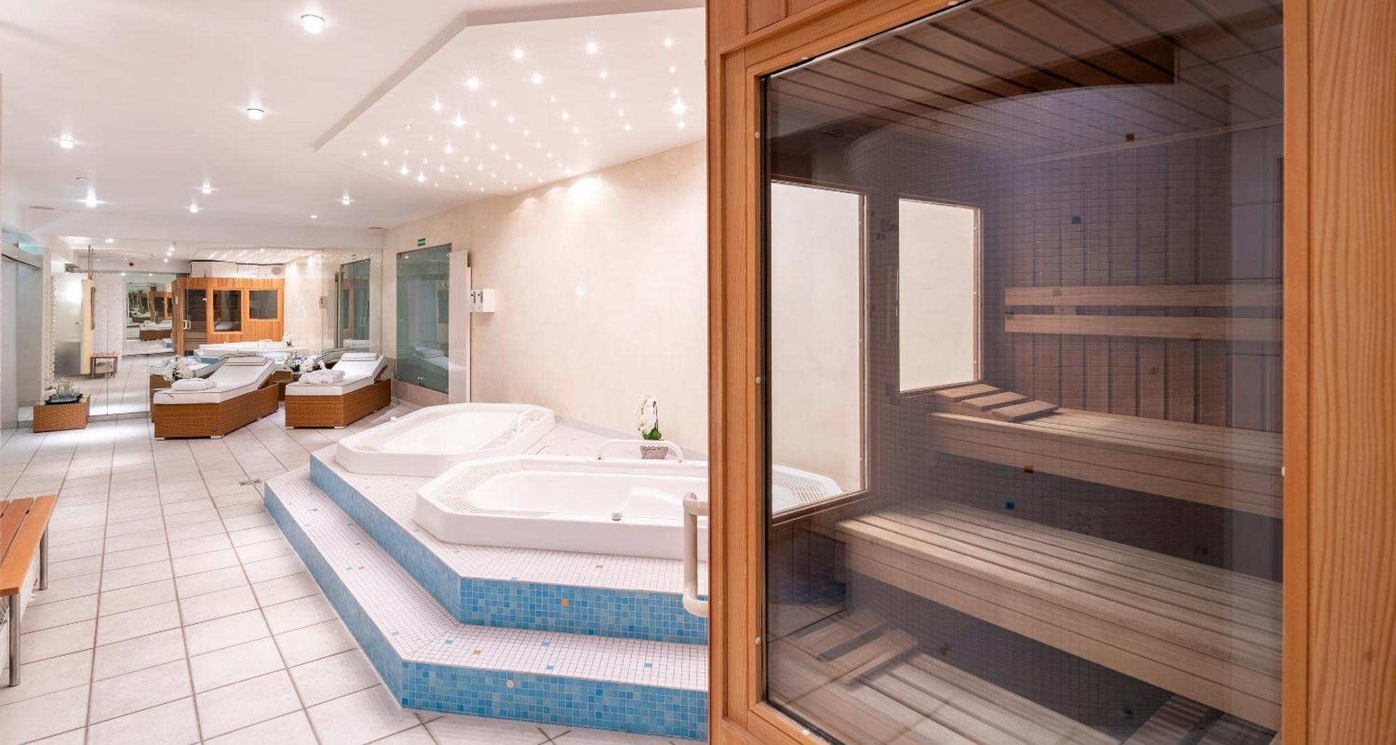 Hotel Plaza Buchhorner Hof 4*