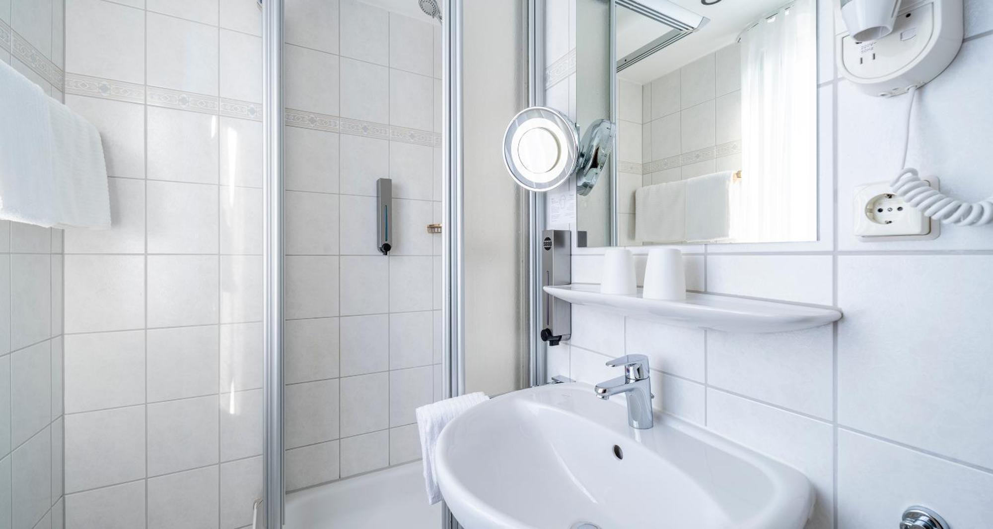 Hotel Plaza Buchhorner Hof 4*